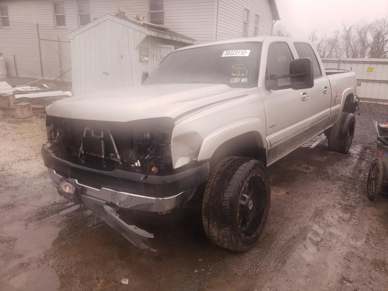Photo 2 from auction – 2005 CHEVROLET SILVERADO with VIN 1GCHK23255F955404