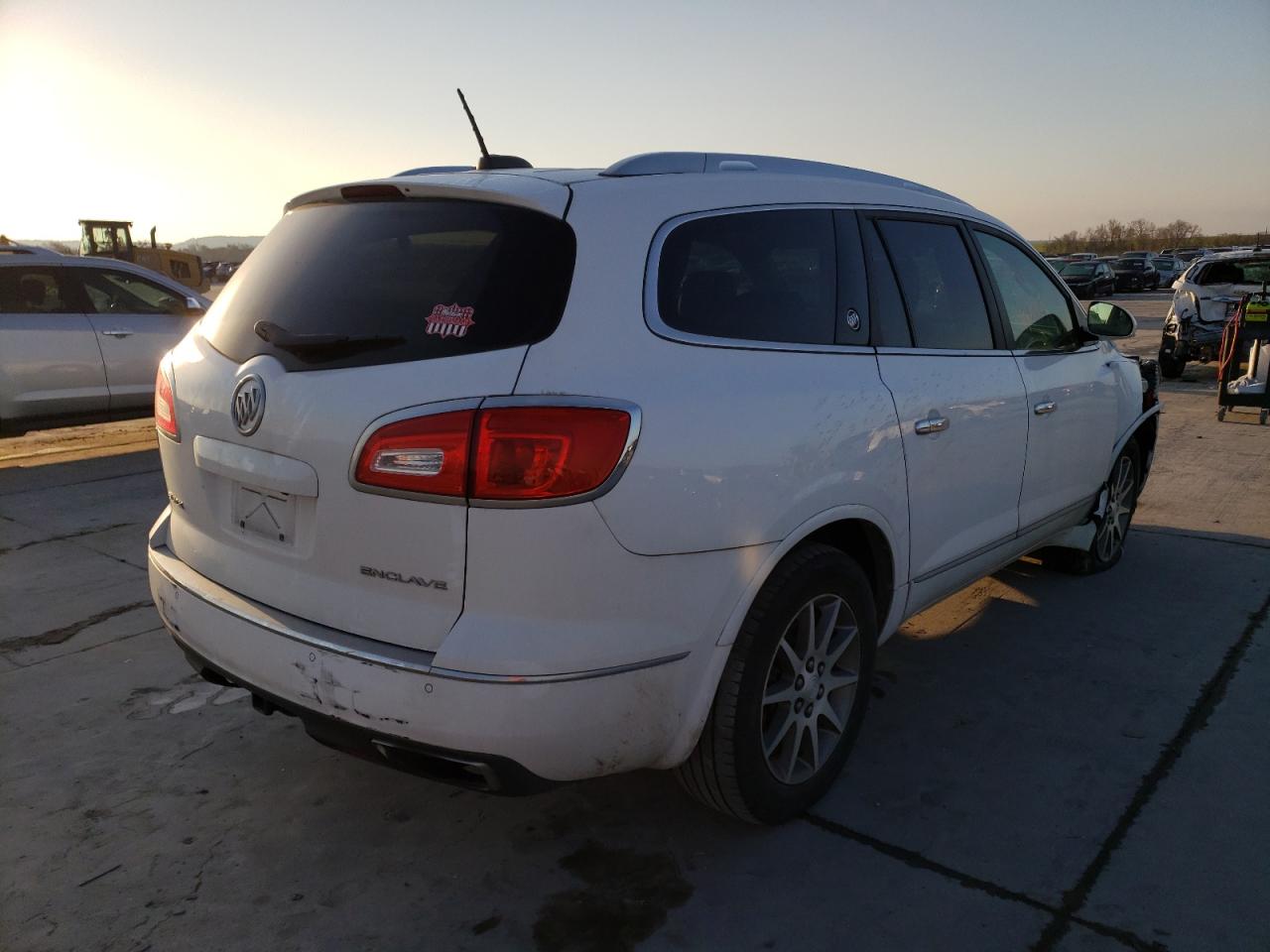 Photo 4 from auction – 2016 BUICK ENCLAVE with VIN 5GAKRBKDXGJ281837