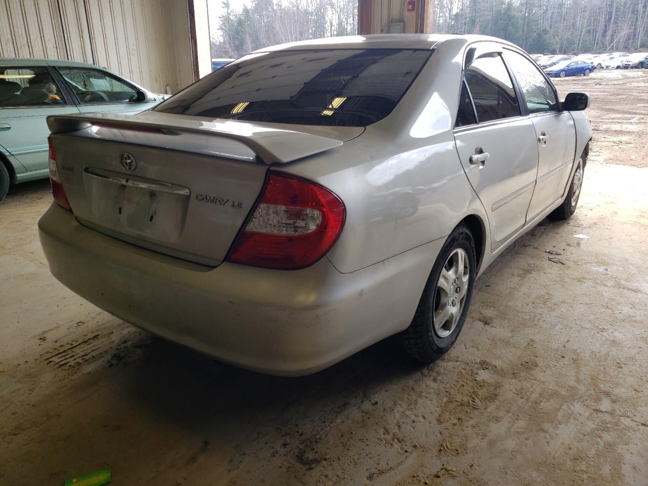Photo 4 from auction – 2002 TOYOTA CAMRY LE with VIN 4T1BE32K12U625816