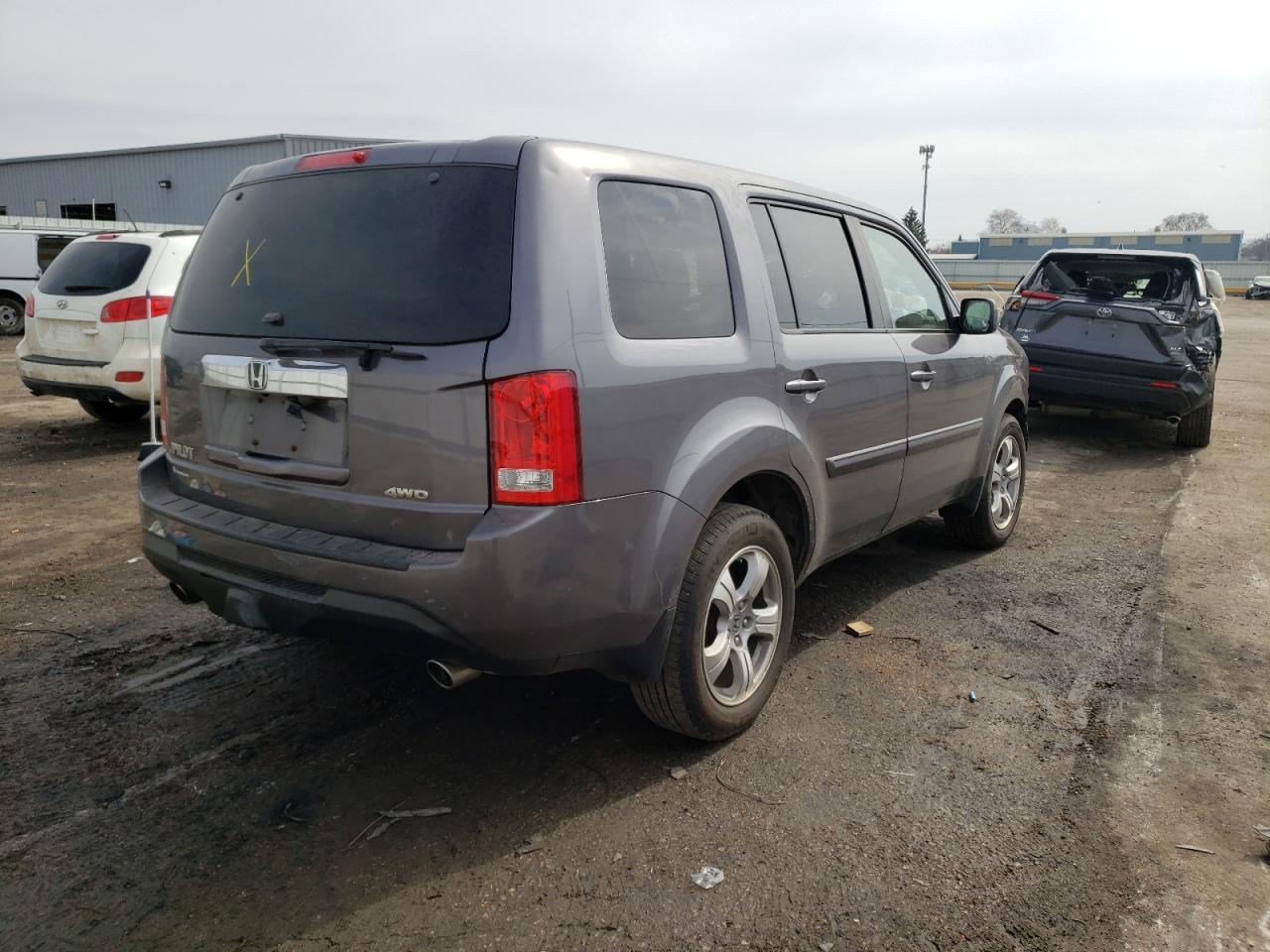 Photo 4 from auction – 2015 HONDA PILOT EXL with VIN 5FNYF4H68FB060555