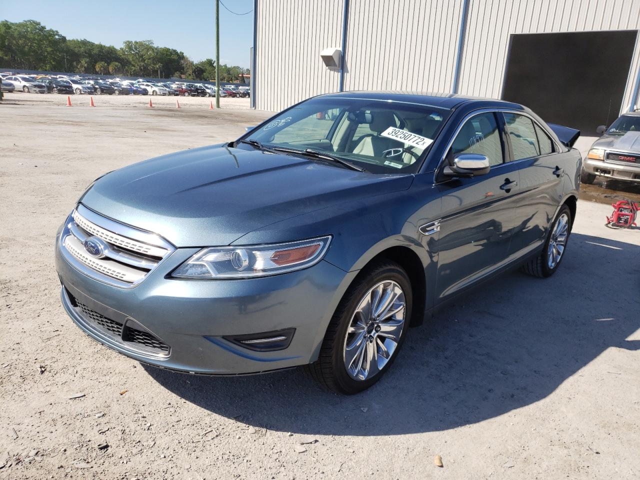 Фото 2 с аукциона – 2010 FORD TAURUS LIM с VIN 1FAHP2FW9AG115409