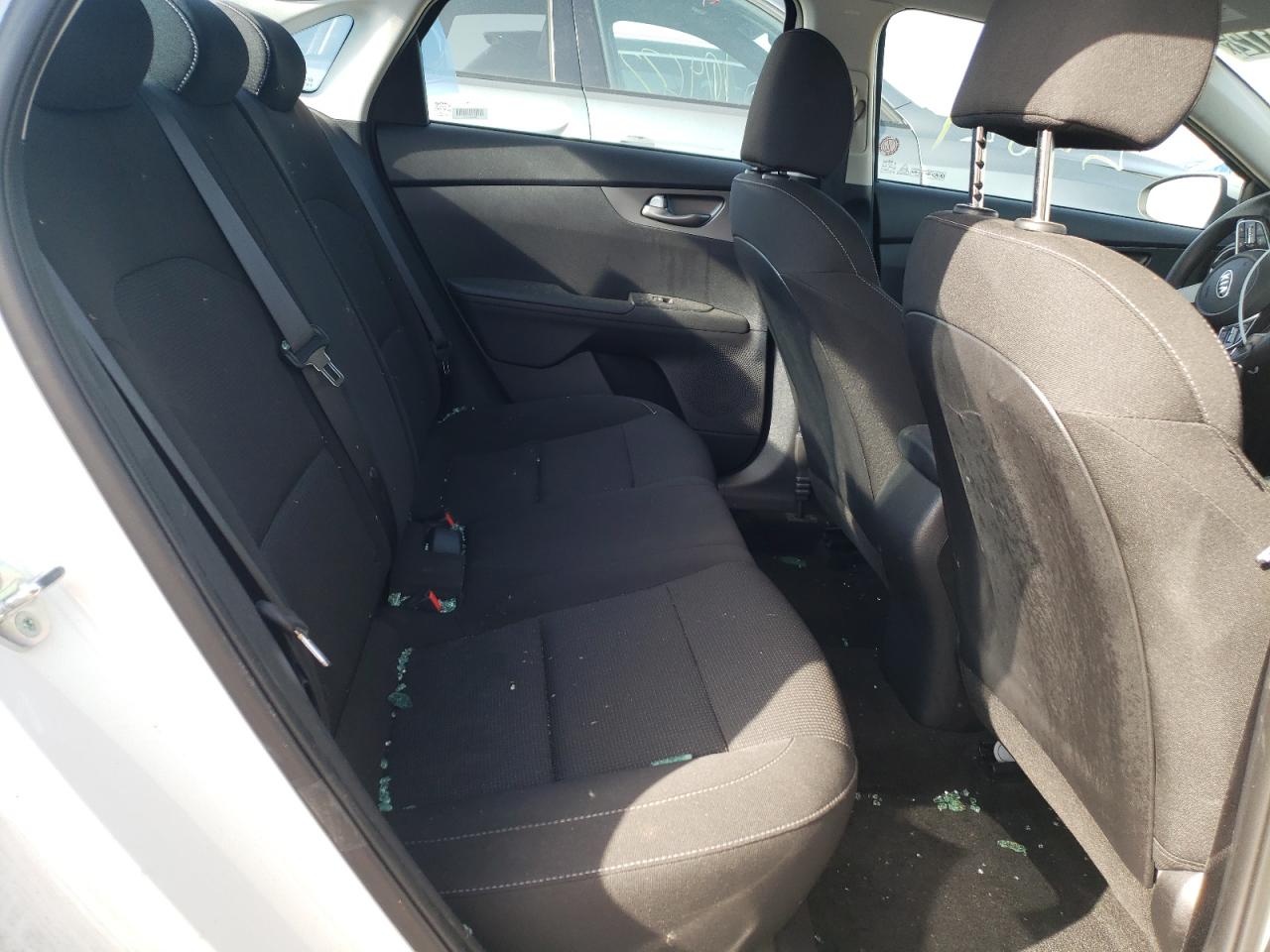 Photo 6 from auction – 2021 KIA FORTE FE with VIN 3KPF24ADXME326320