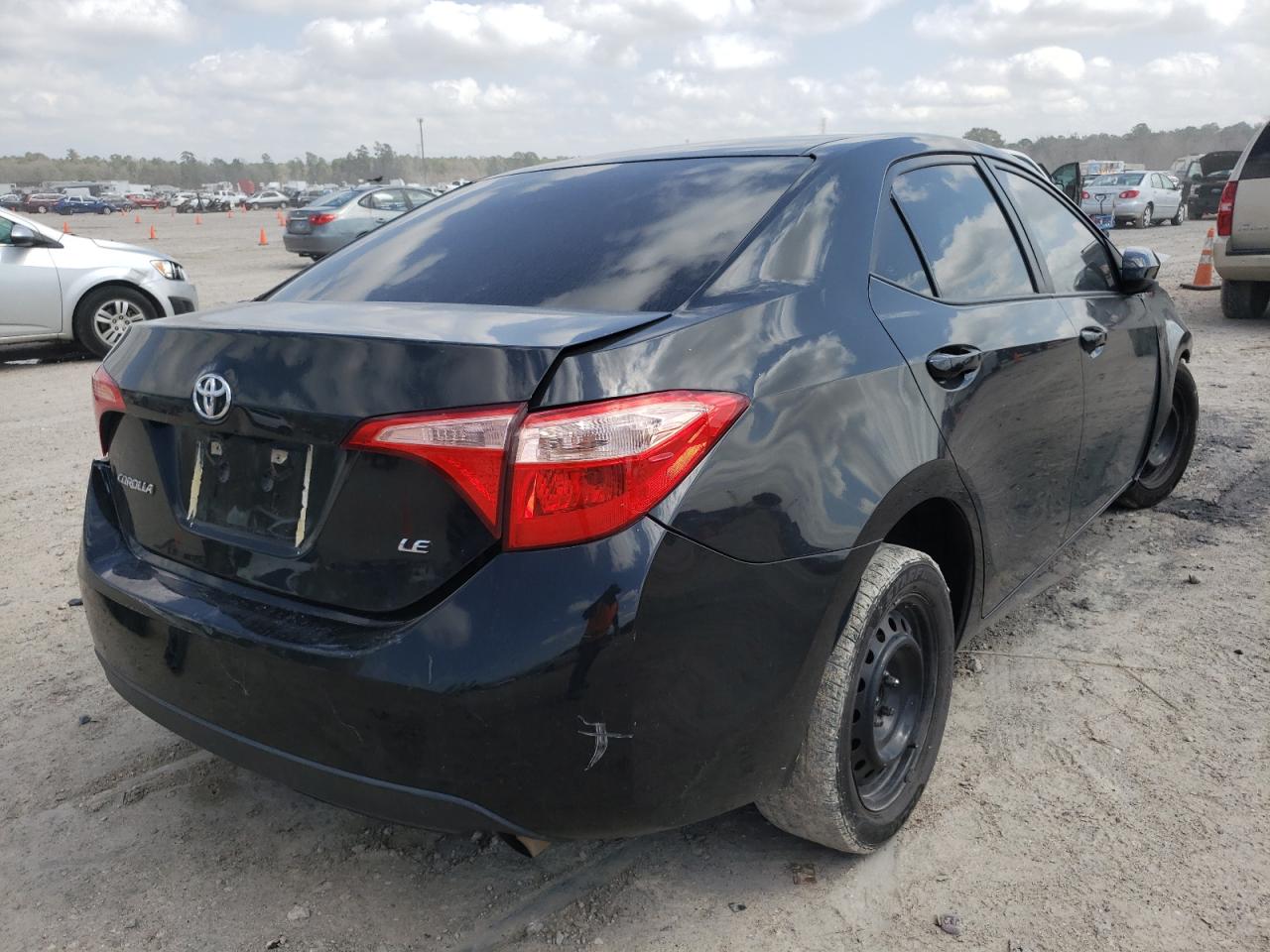 Photo 4 from auction – 2018 TOYOTA COROLLA L with VIN 5YFBURHE8JP780841
