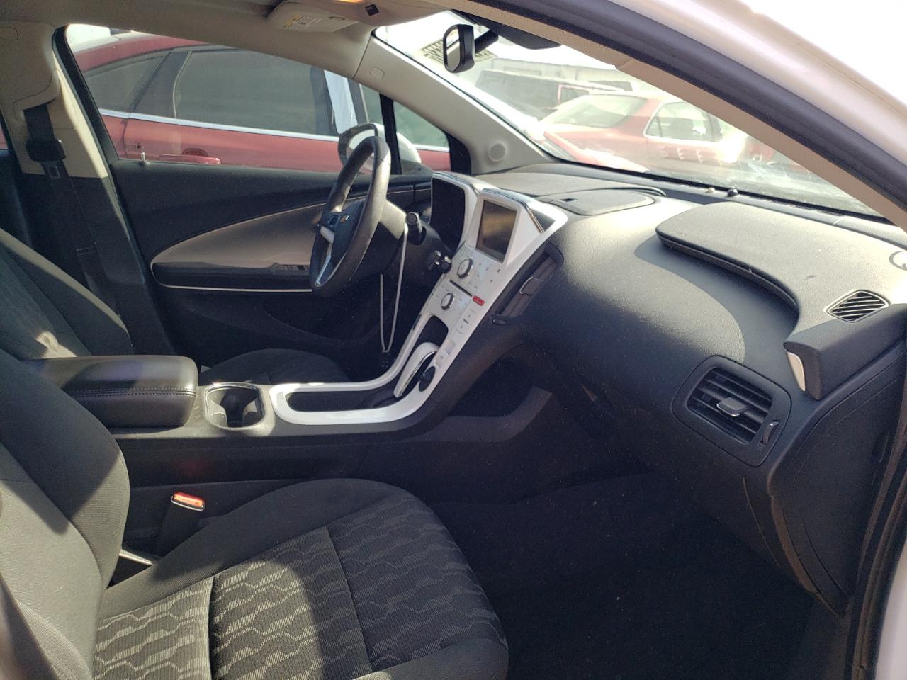 Photo 5 from auction – 2012 CHEVROLET VOLT with VIN 1G1RA6E42CU103980
