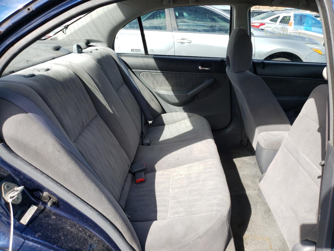 Photo 6 from auction – 2004 HONDA CIVIC LX with VIN 2HGES16554H579191