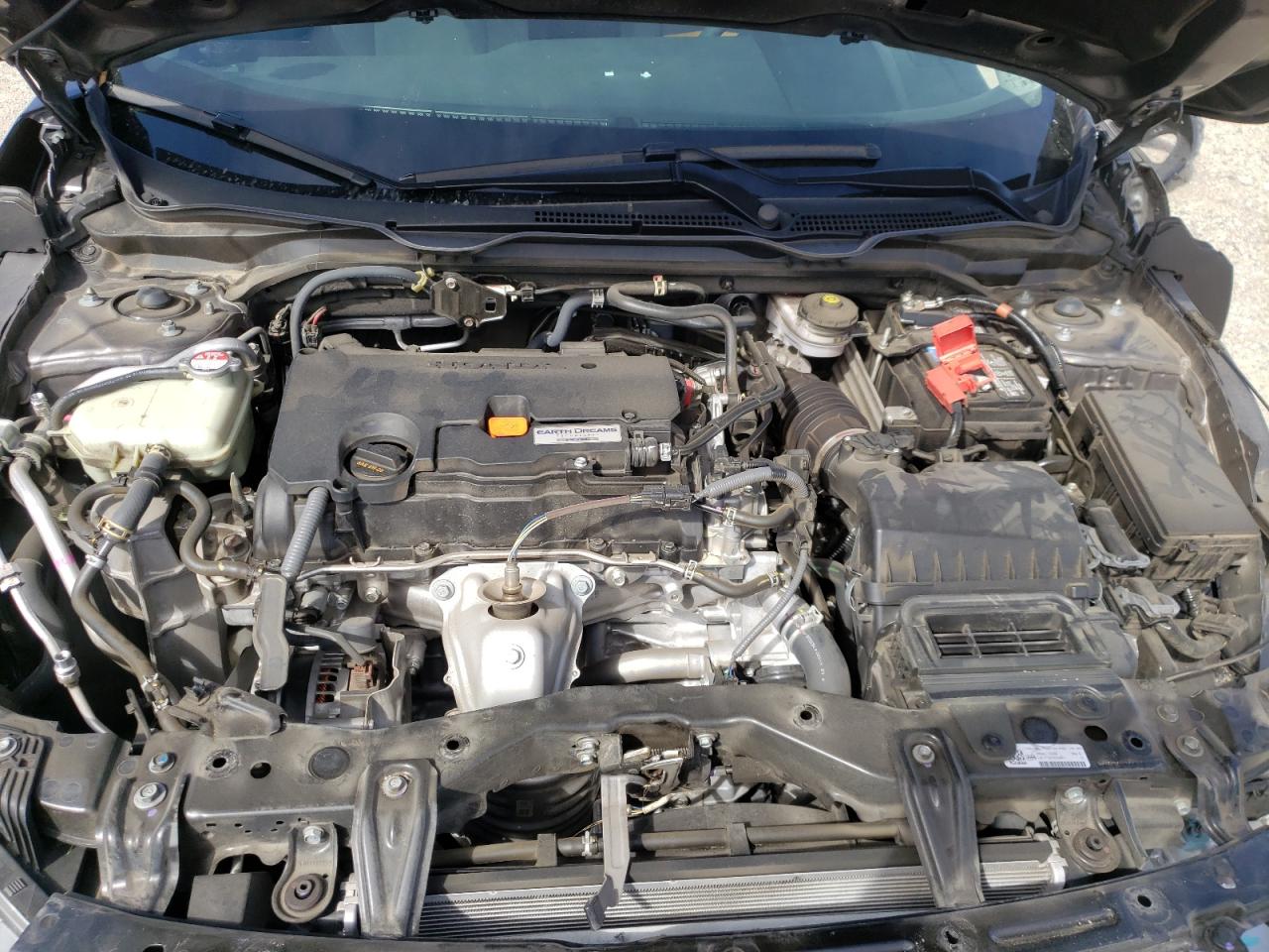 Photo 7 from auction – 2020 HONDA CIVIC LX with VIN 19XFC2F68LE203349