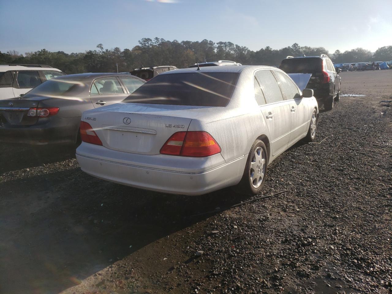 Photo 4 from auction – 2001 LEXUS LS 430 with VIN JTHBN30F010038196