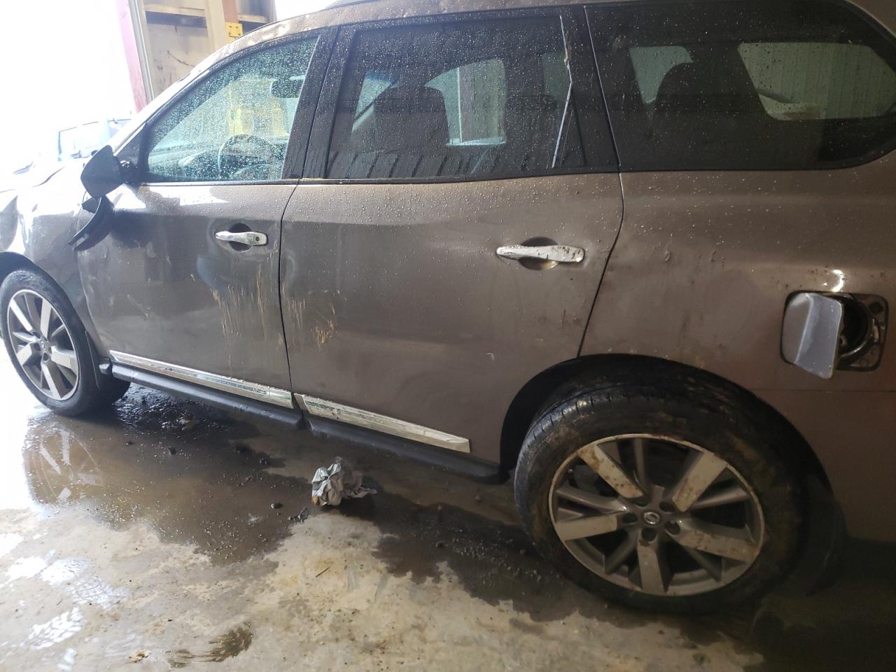 Photo 9 from auction – 2014 NISSAN PATHFINDER with VIN 5N1AR2MM0EC684911