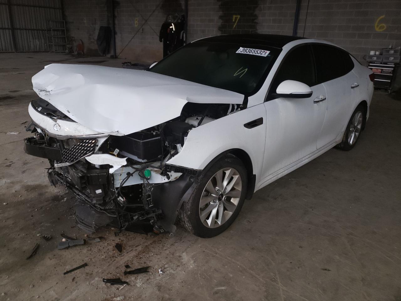 Foto 2 de la subasta – 2016 KIA OPTIMA EX con VIN 5XXGU4L32GG096531