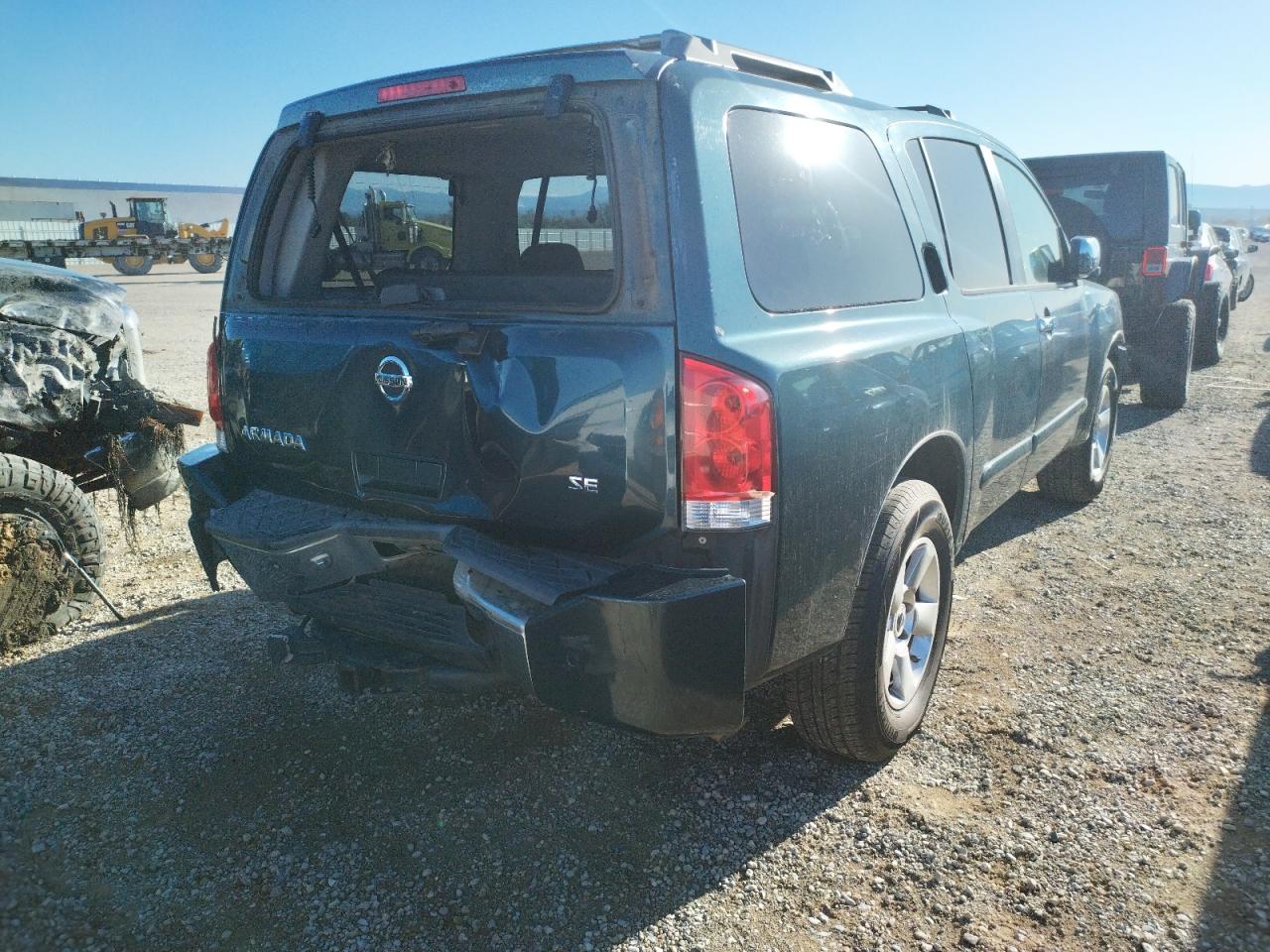 Photo 4 from auction – 2005 NISSAN ARMADA SE with VIN 5N1AA08B85N726413