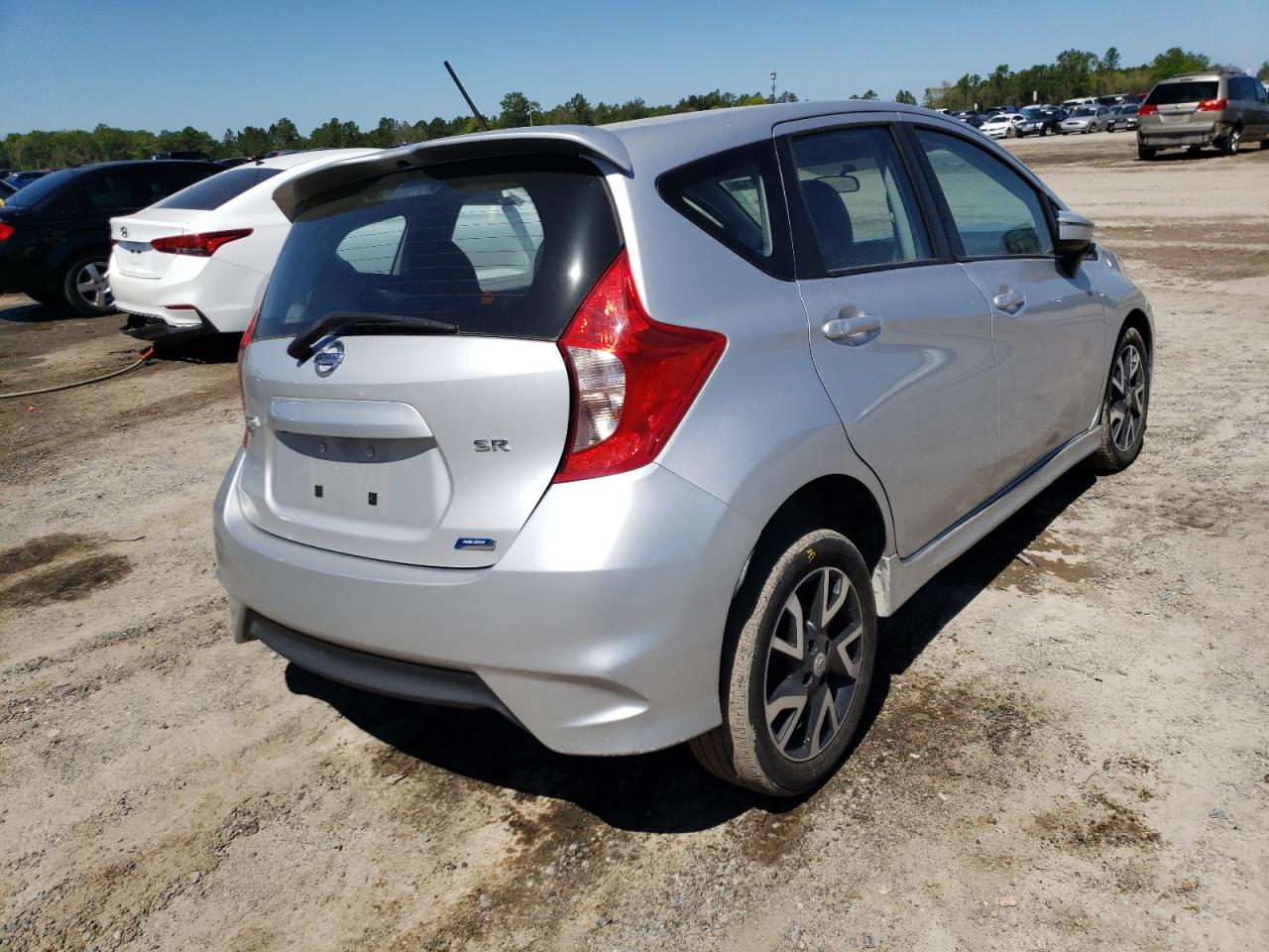 Photo 4 from auction – 2015 NISSAN VERSA NOTE with VIN 3N1CE2CP4FL395639