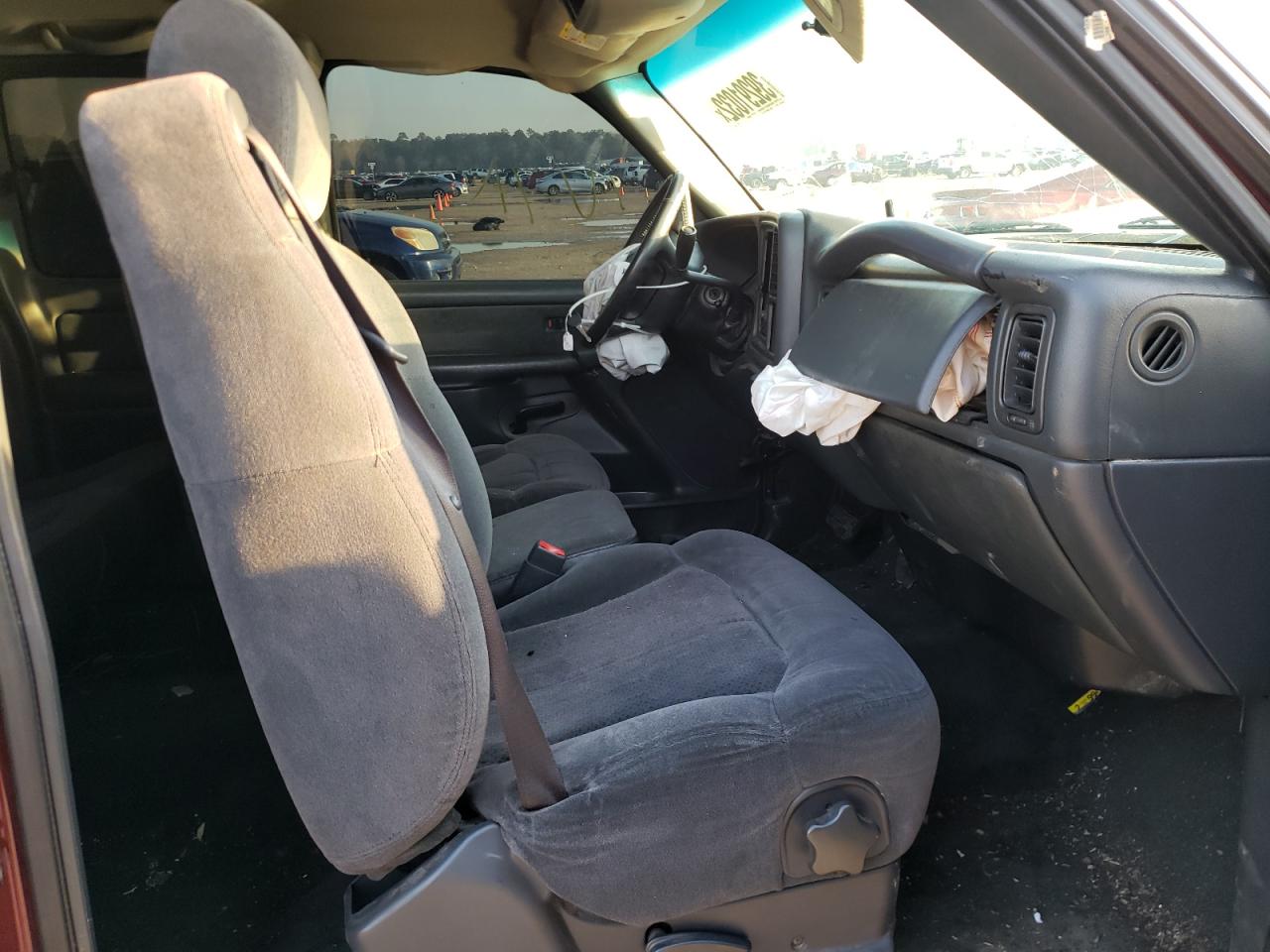 Photo 5 from auction – 2001 CHEVROLET SILVERADO with VIN 2GCEC19V011217264