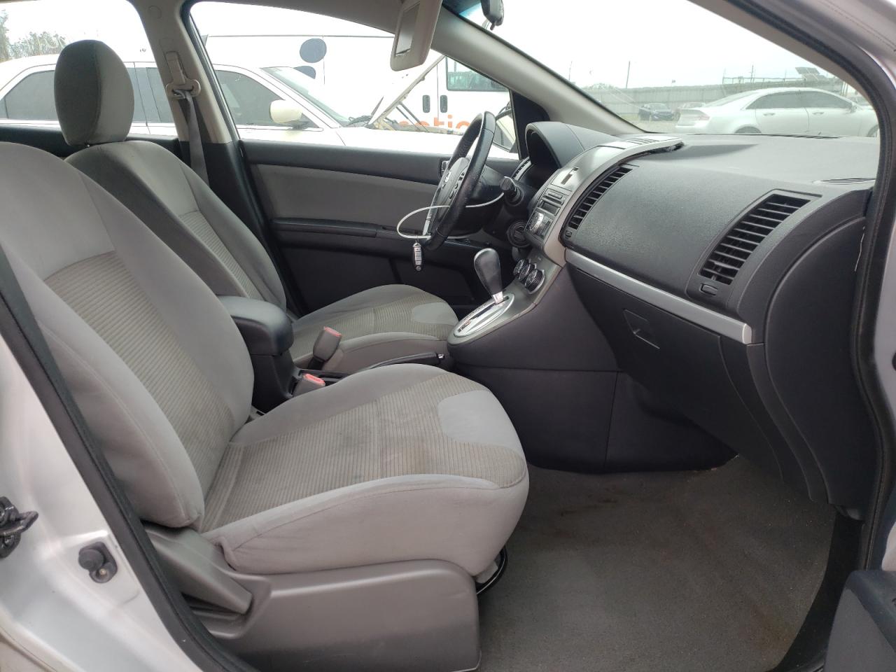 Photo 5 from auction – 2012 NISSAN SENTRA with VIN 3N1AB6AP6CL744659