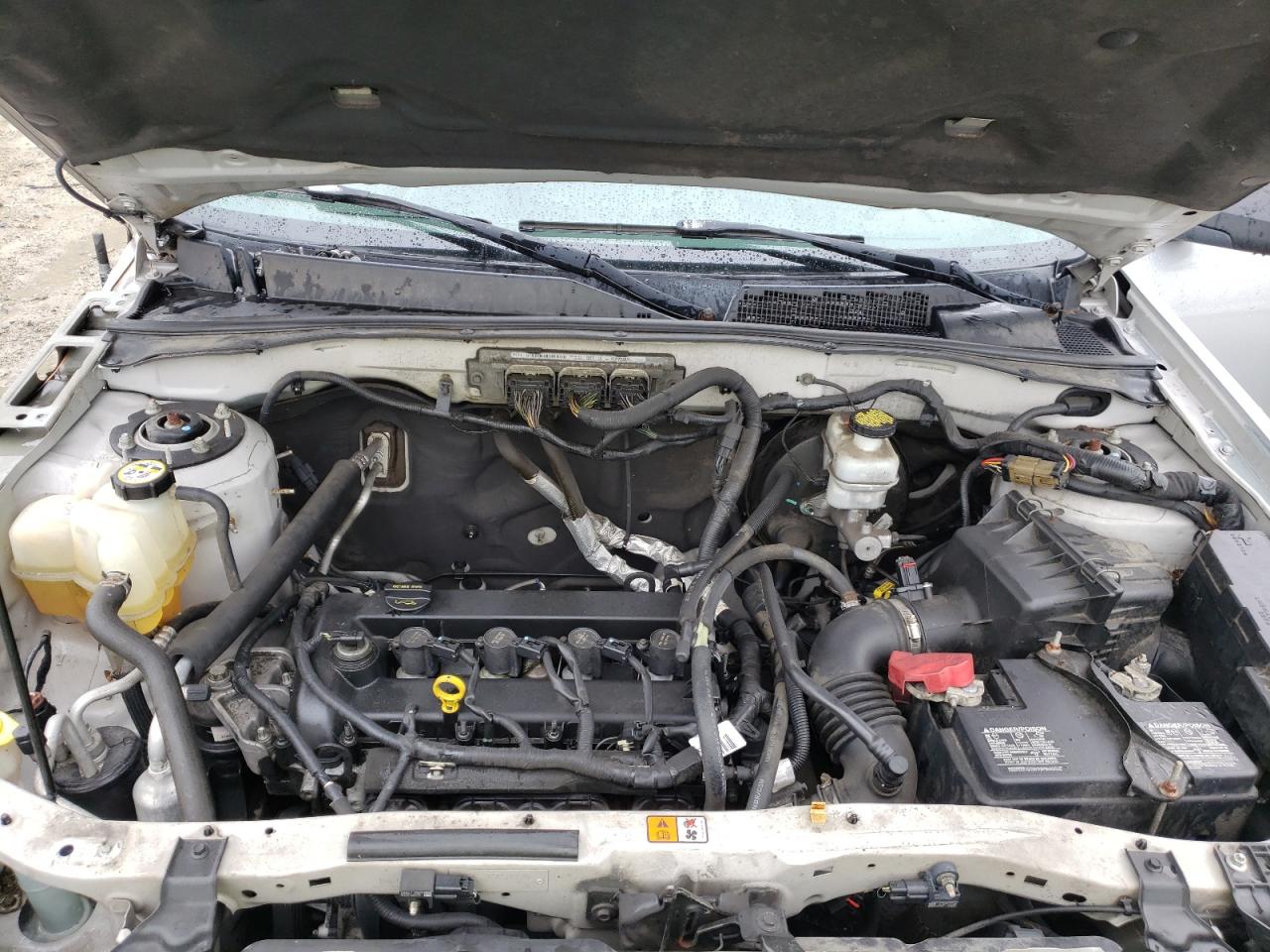 Photo 7 from auction – 2010 FORD ESCAPE XLT with VIN 1FMCU0D74AKB43169