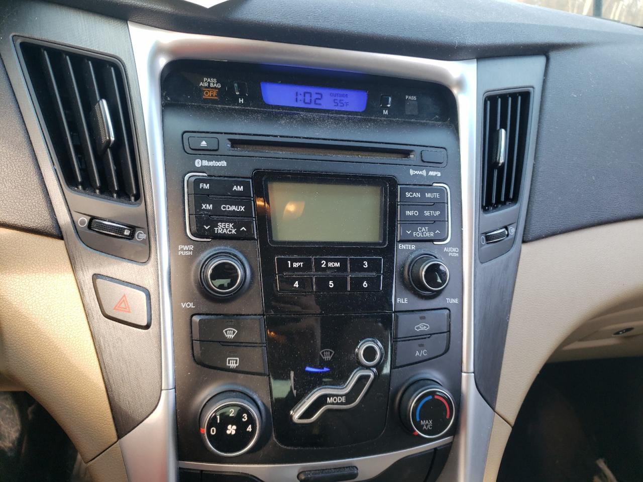 Photo 9 from auction – 2011 HYUNDAI SONATA GLS with VIN 5NPEB4ACXBH006068