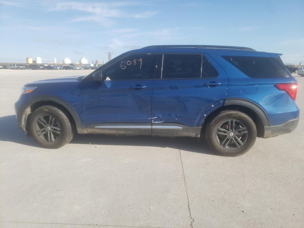 Photo 9 from auction – 2021 FORD EXPLORER X with VIN 1FMSK7DH2MGB86600