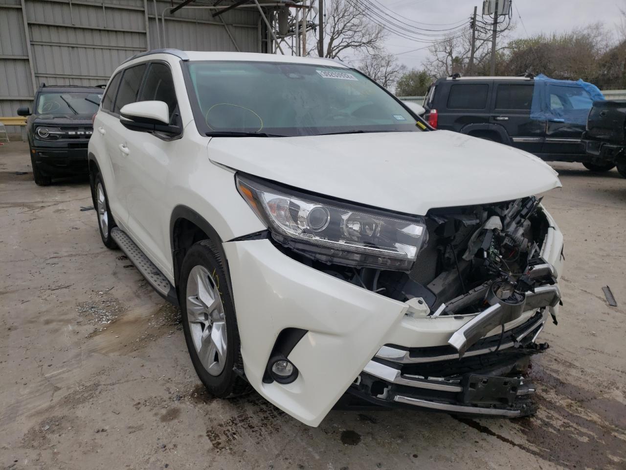Photo 1 from auction – 2019 TOYOTA HIGHLANDER with VIN 5TDYZRFH8KS299036