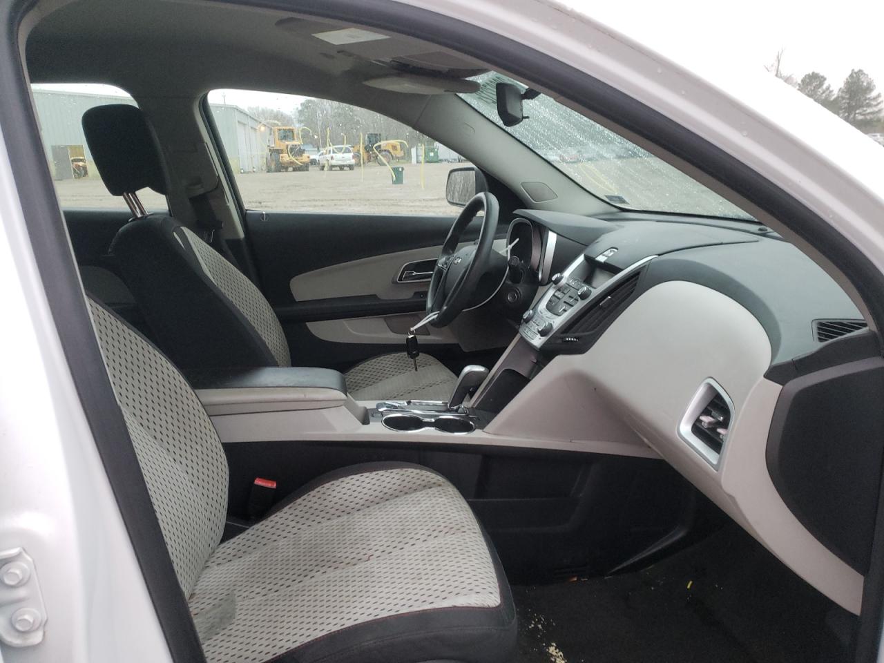 Photo 5 from auction – 2010 CHEVROLET EQUINOX with VIN 2CNALBEW2A6401042