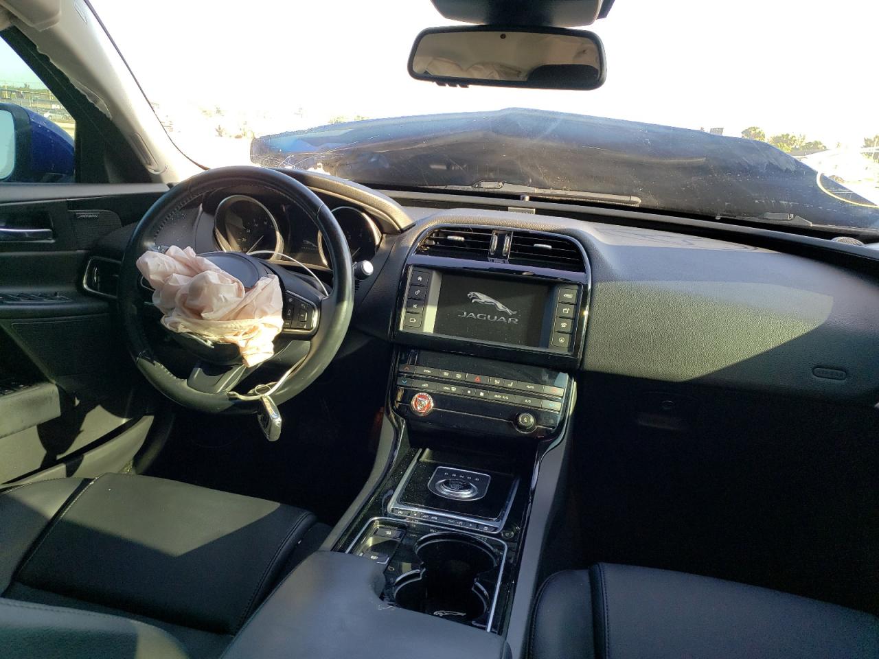 Photo 9 from auction – 2017 JAGUAR XE PREMIUM with VIN SAJAD4BG5HA969889