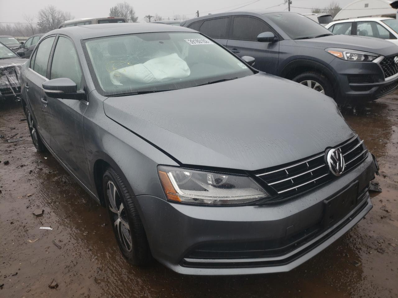 VOLKSWAGEN JETTA SE 2018 with VIN 3VWDB7AJ2JM220103 - Photo from auction
