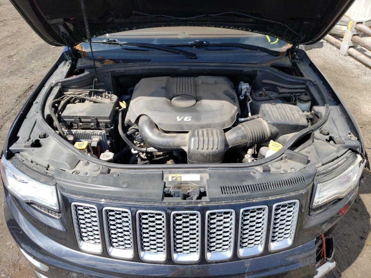 Photo 7 from auction – 2015 JEEP GRAND CHER with VIN 1C4RJFJG8FC629208