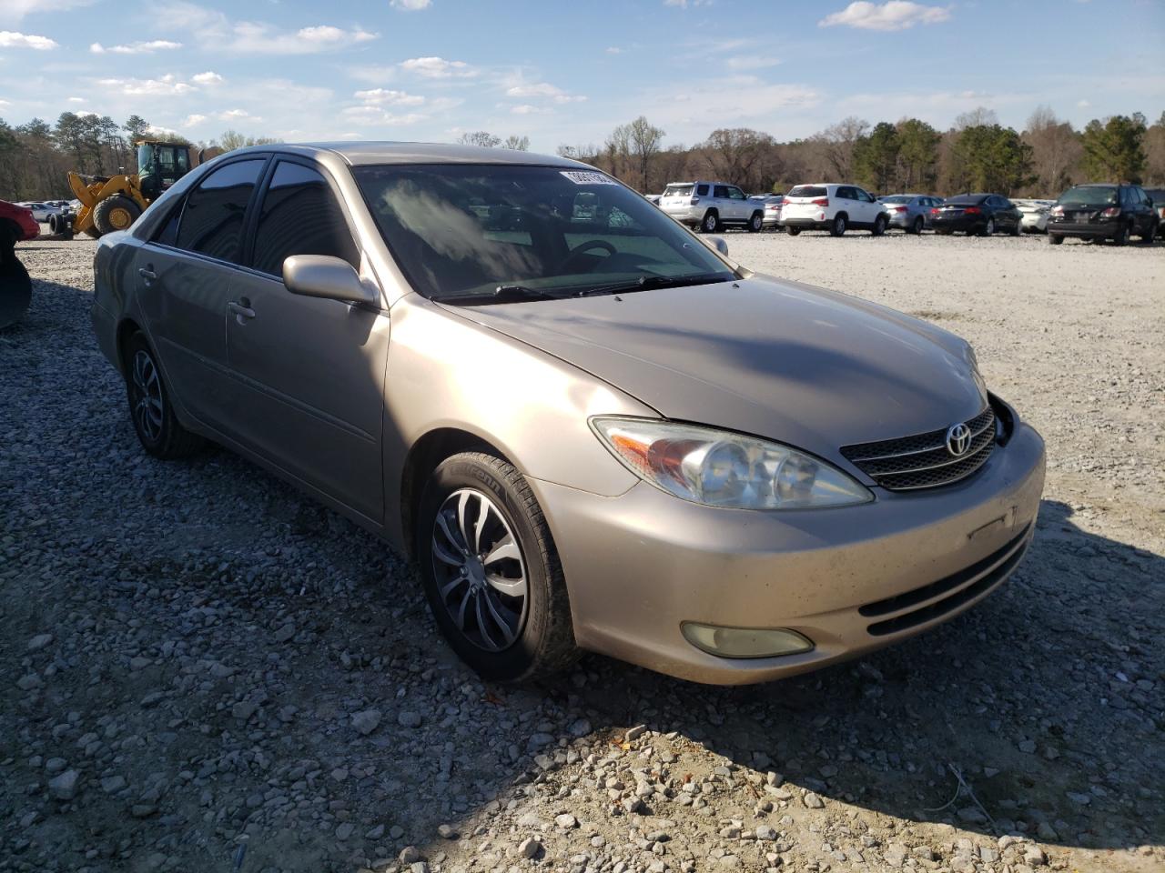 TOYOTA CAMRY LE 2003 with VIN 4T1BE32K33U198916 - Photo from auction