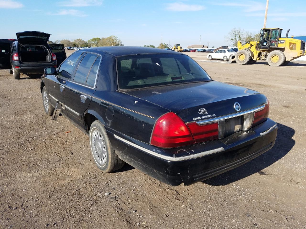 Photo 3 from auction – 2003 MERCURY GRAND MARQ with VIN 2MEFM74W43X673741