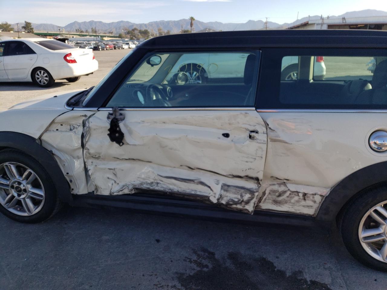 Photo 9 from auction – 2012 MINI COOPER S C with VIN WMWZG3C51CTY38159