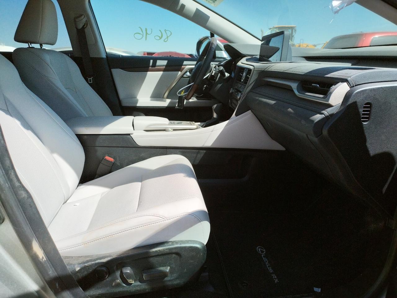 Photo 5 from auction – 2022 LEXUS RX 350 with VIN 2T2HZMAA9NC233164