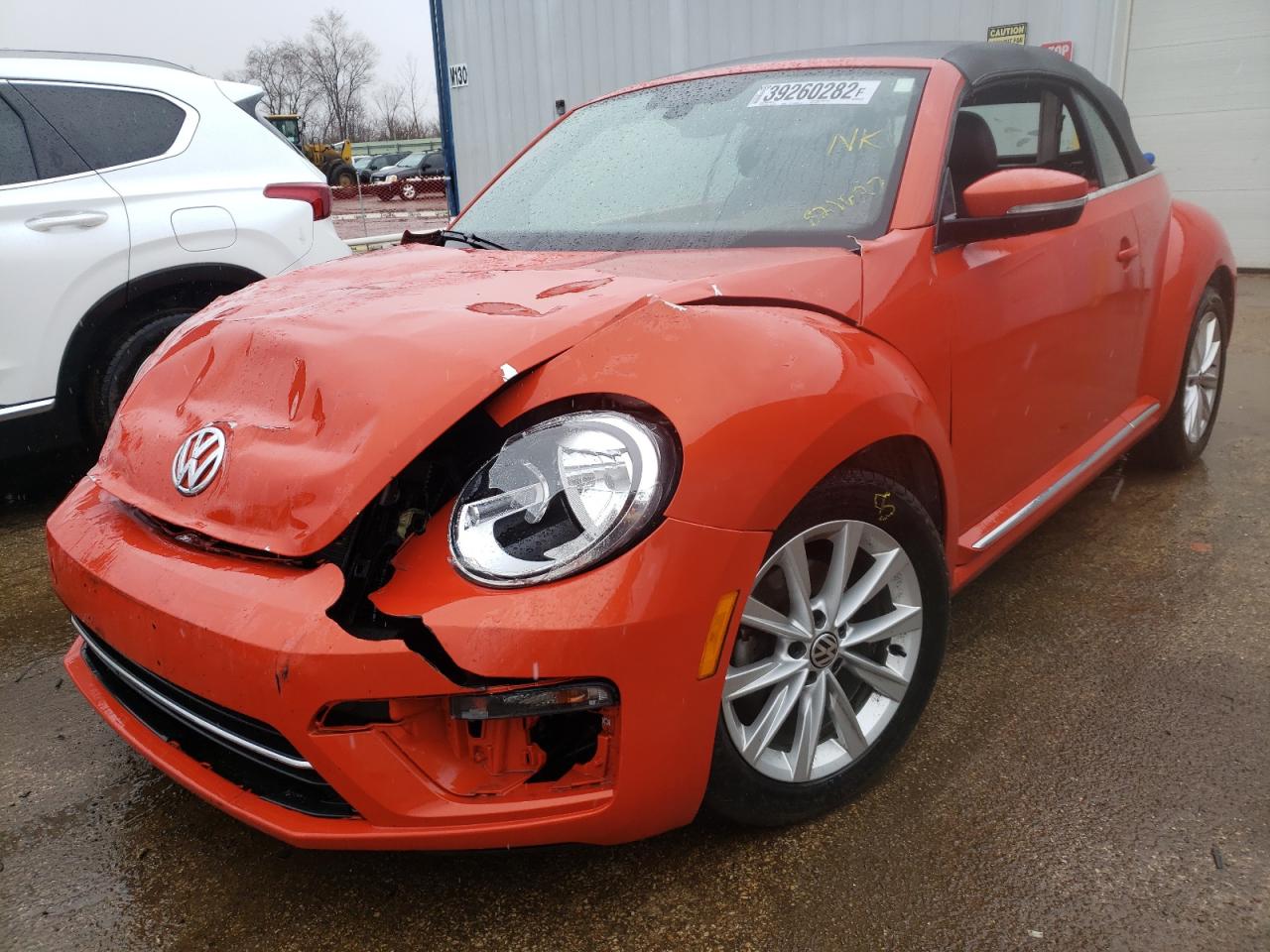Photo 2 from auction – 2017 VOLKSWAGEN BEETLE S/S with VIN 3VW517AT2HM821627