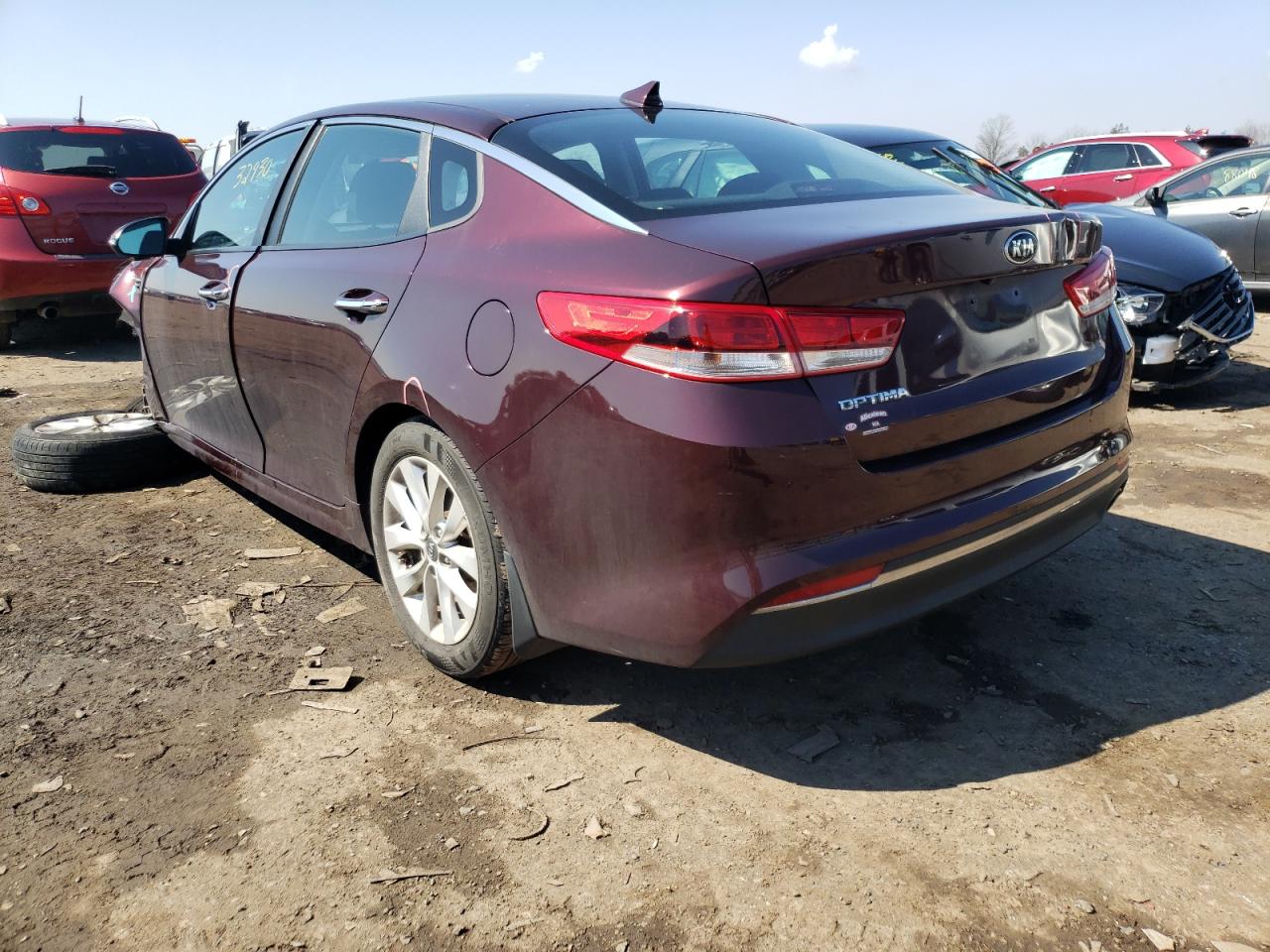 Photo 3 from auction – 2016 KIA OPTIMA LX with VIN 5XXGT4L37GG007250