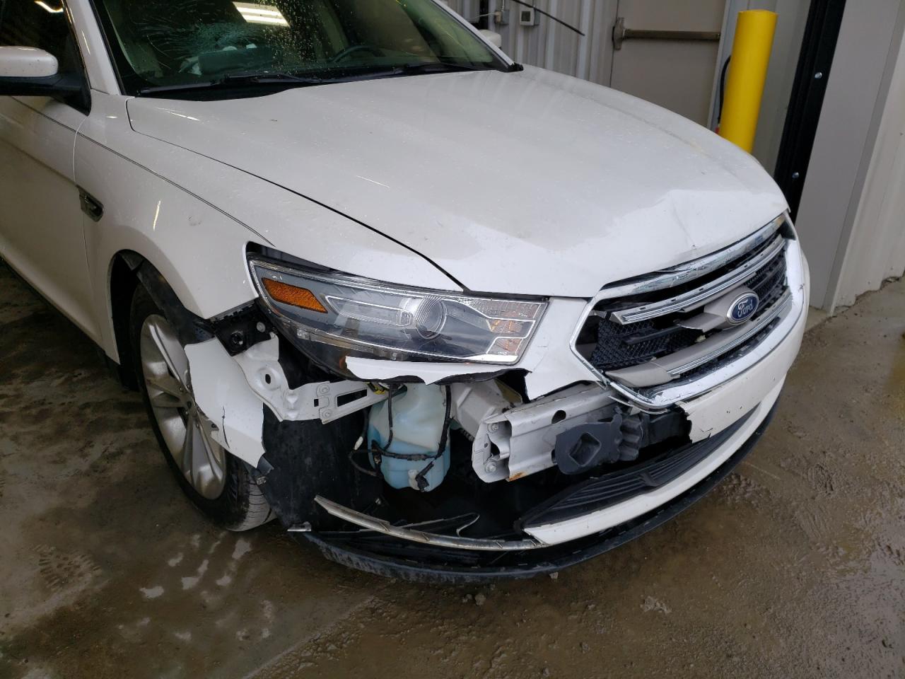 Photo 9 from auction – 2013 FORD TAURUS SEL with VIN 1FAHP2E81DG122376