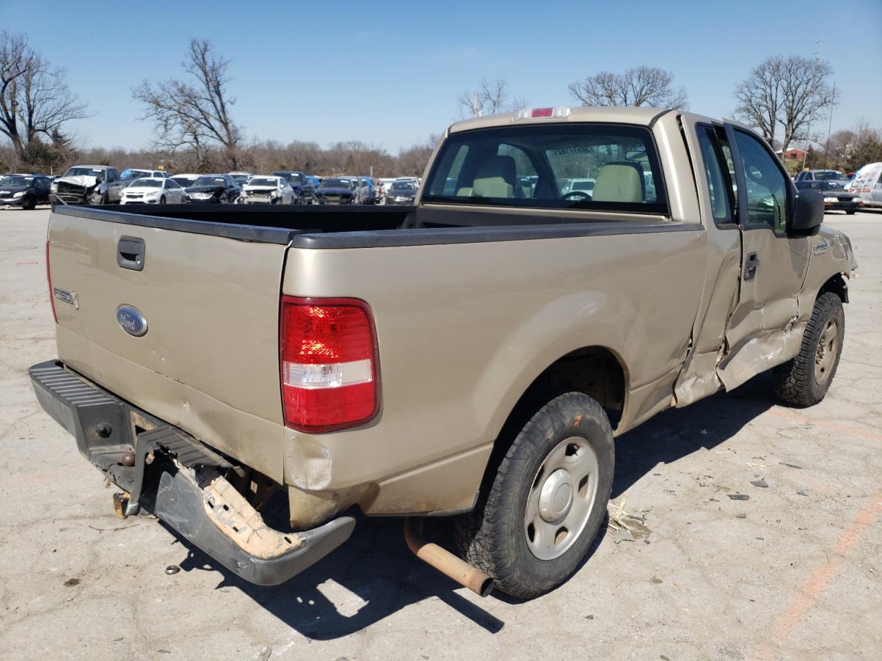 Photo 4 from auction – 2007 FORD F150 with VIN 1FTRF12207NA02838