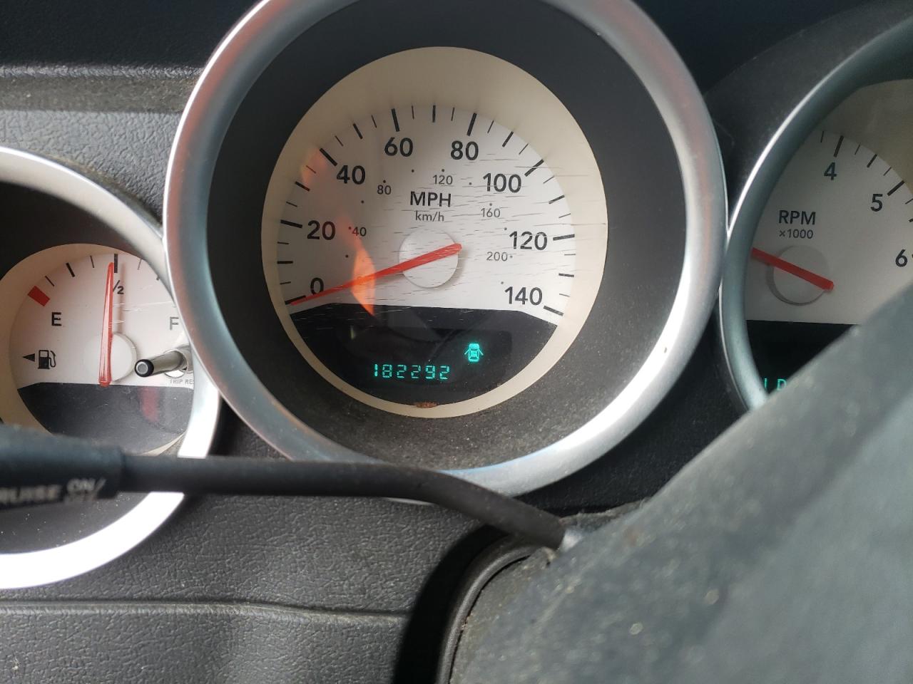Photo 8 from auction – 2006 DODGE CHARGER SE with VIN 2B3KA43G06H524552