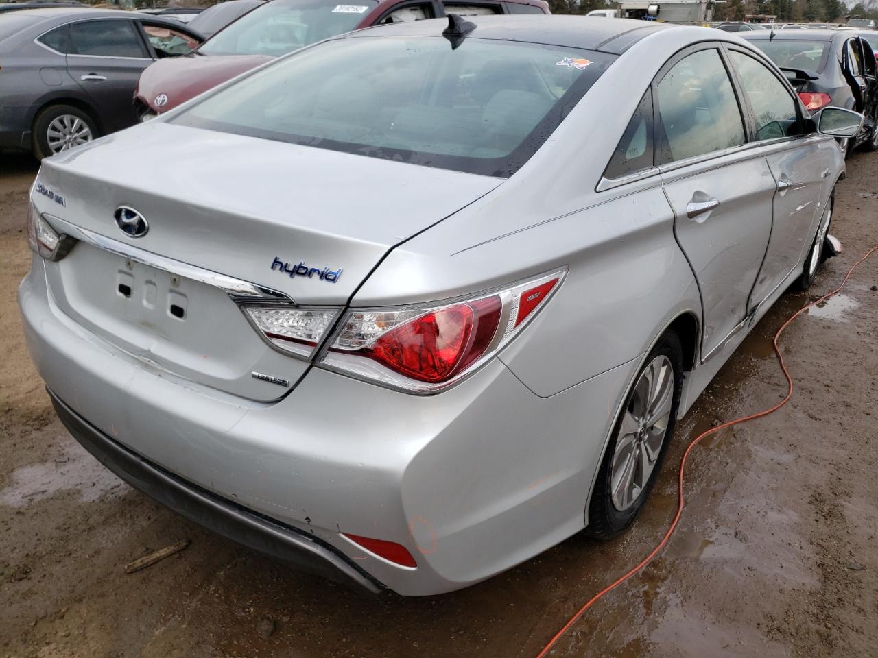 Photo 4 from auction – 2015 HYUNDAI SONATA HYB with VIN KMHEC4A4XFA120487