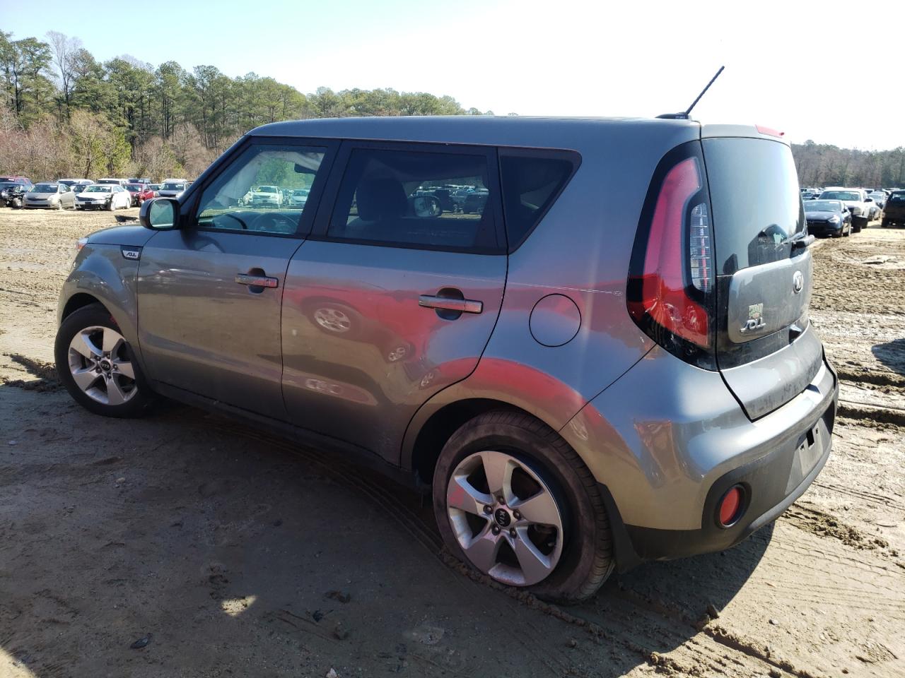 Photo 3 from auction – 2018 KIA SOUL with VIN KNDJN2A20J7573054