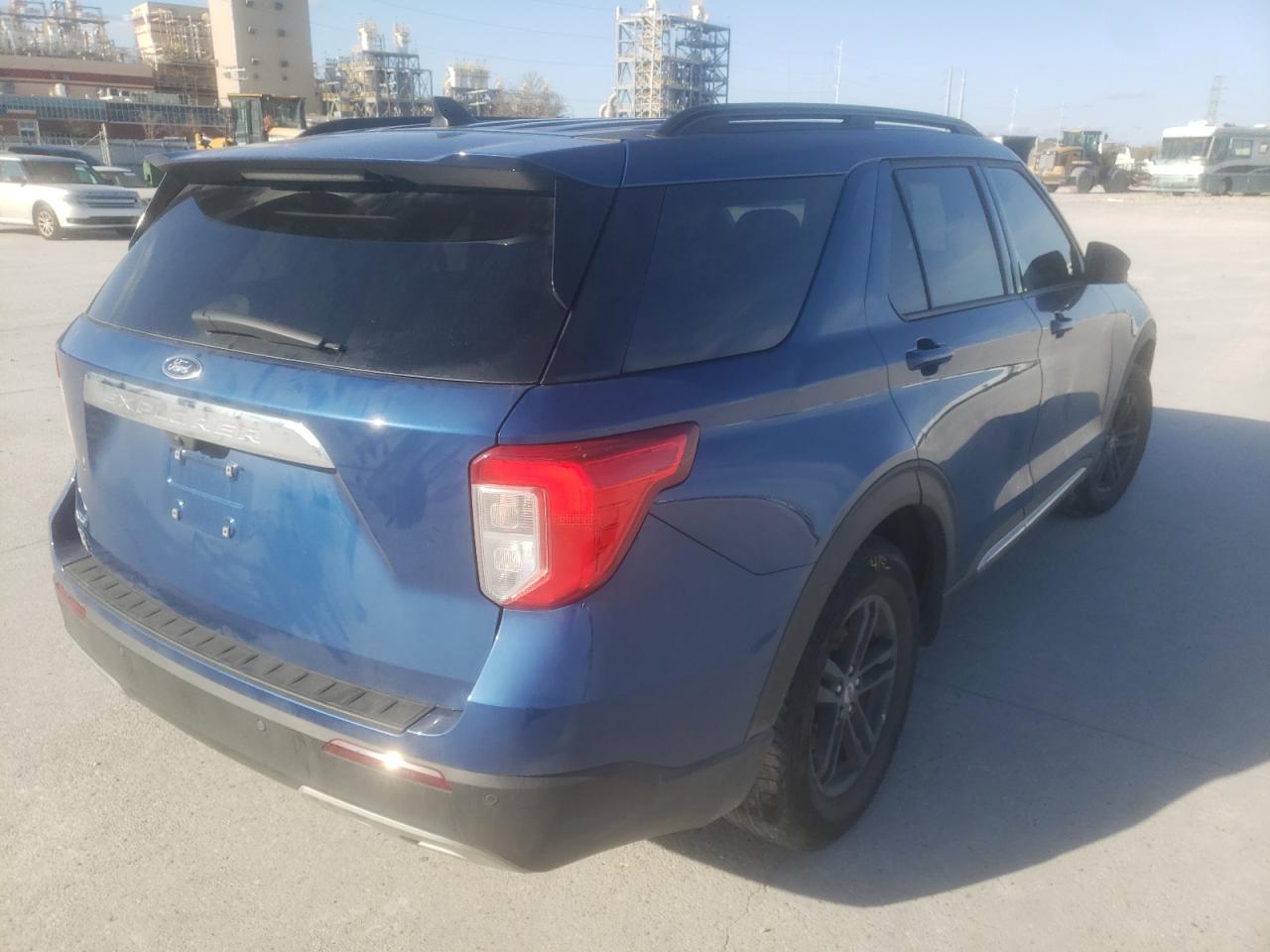 Photo 4 from auction – 2021 FORD EXPLORER X with VIN 1FMSK7DH2MGB86600