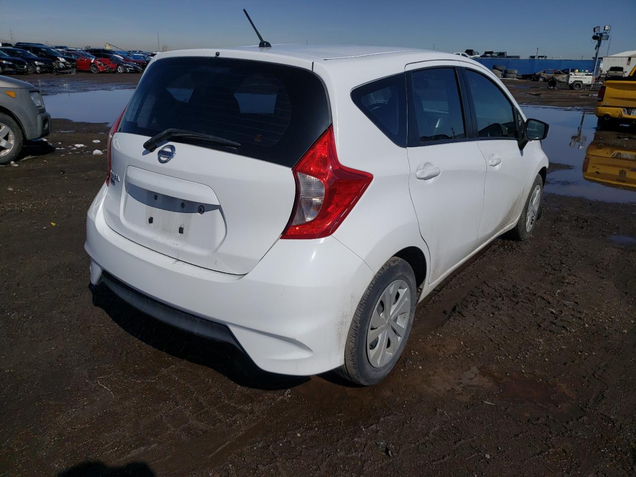Photo 4 from auction – 2017 NISSAN VERSA NOTE with VIN 3N1CE2CP6HL365223
