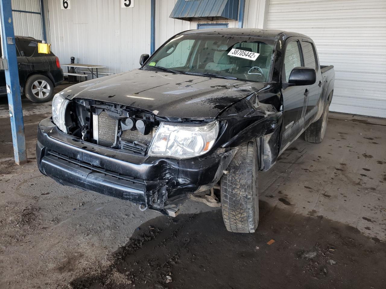 Photo 2 from auction – 2010 TOYOTA TACOMA DOU with VIN 3TMLU4EN4AM045017