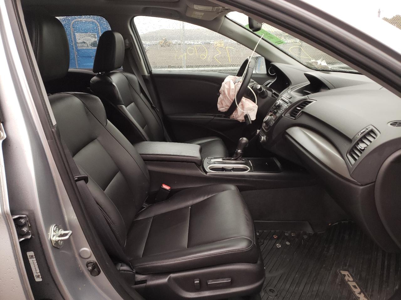Photo 5 from auction – 2017 ACURA RDX with VIN 5J8TB4H3XHL021012
