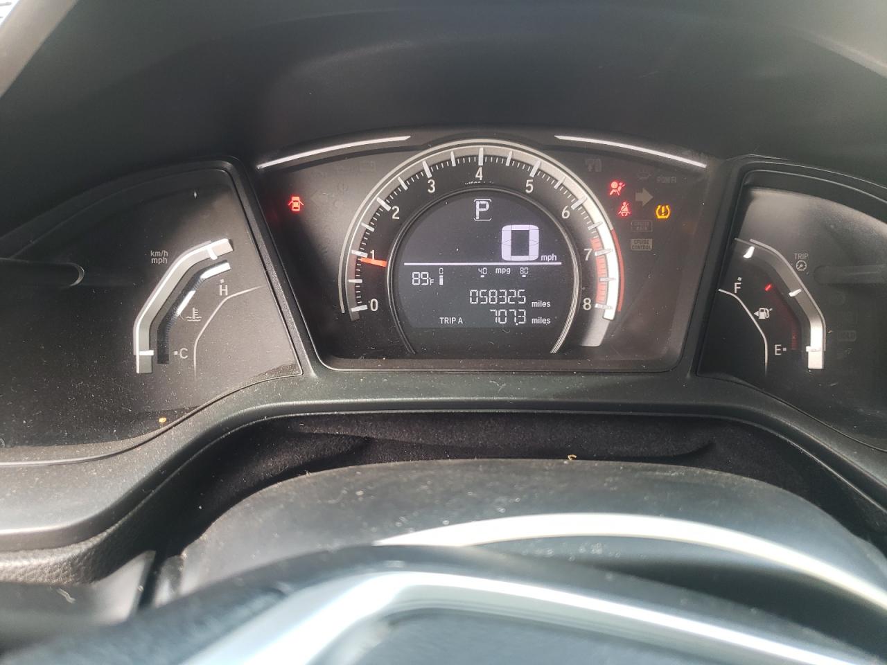 Photo 8 from auction – 2018 HONDA CIVIC LX with VIN 19XFC2F59JE030963