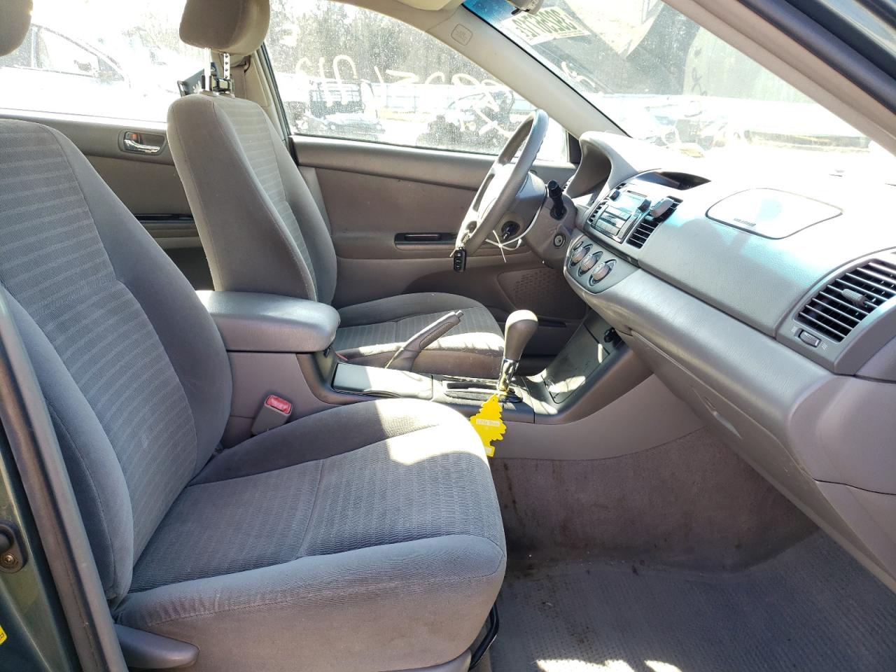 Photo 5 from auction – 2006 TOYOTA CAMRY LE with VIN 4T1BE30K56U112738