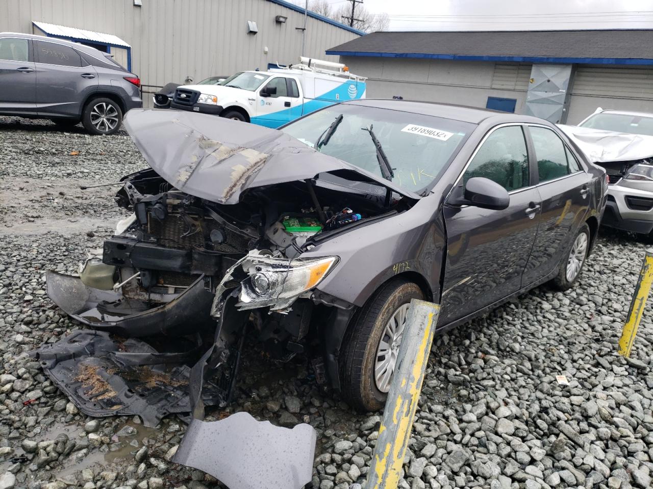 Photo 2 from auction – 2014 TOYOTA CAMRY L with VIN 4T4BF1FK0ER413009