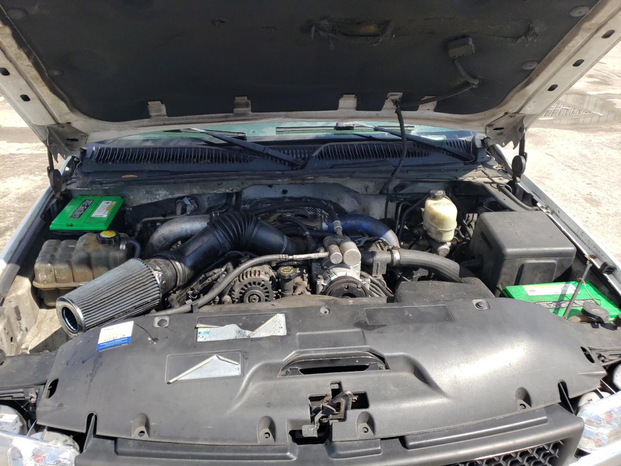 Photo 7 from auction – 2001 CHEVROLET SILVERADO with VIN 1GCHK29181E332034