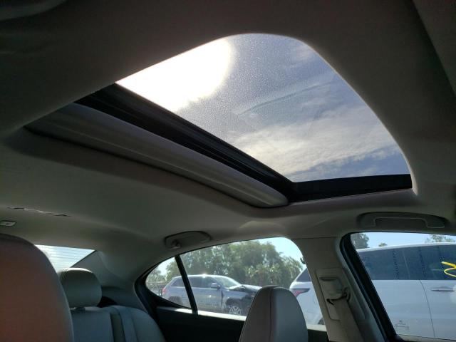 Фото 9 с аукциона – 2015 ACURA TLX TECH с VIN 19UUB1F53FA013785
