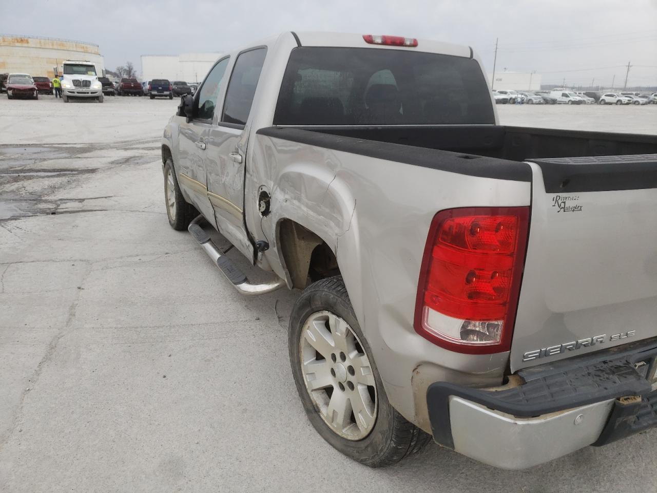 Photo 9 from auction – 2008 GMC SIERRA C15 with VIN 2GTEC13J181199406