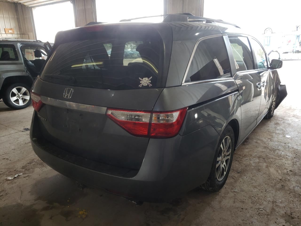 Photo 4 from auction – 2013 HONDA ODYSSEY EX with VIN 5FNRL5H68DB014515