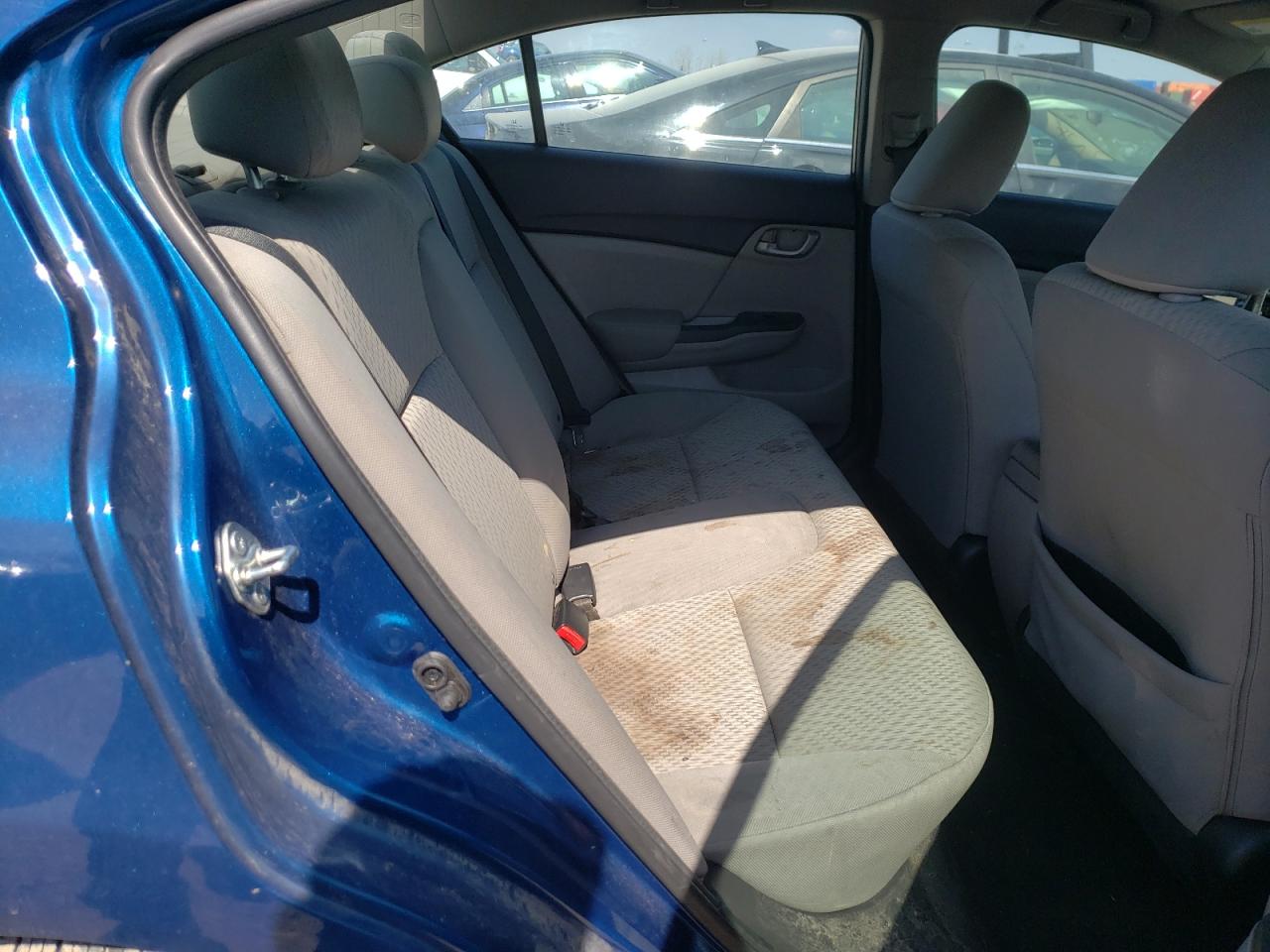 Photo 6 from auction – 2015 HONDA CIVIC LX with VIN 19XFB2F53FE065377