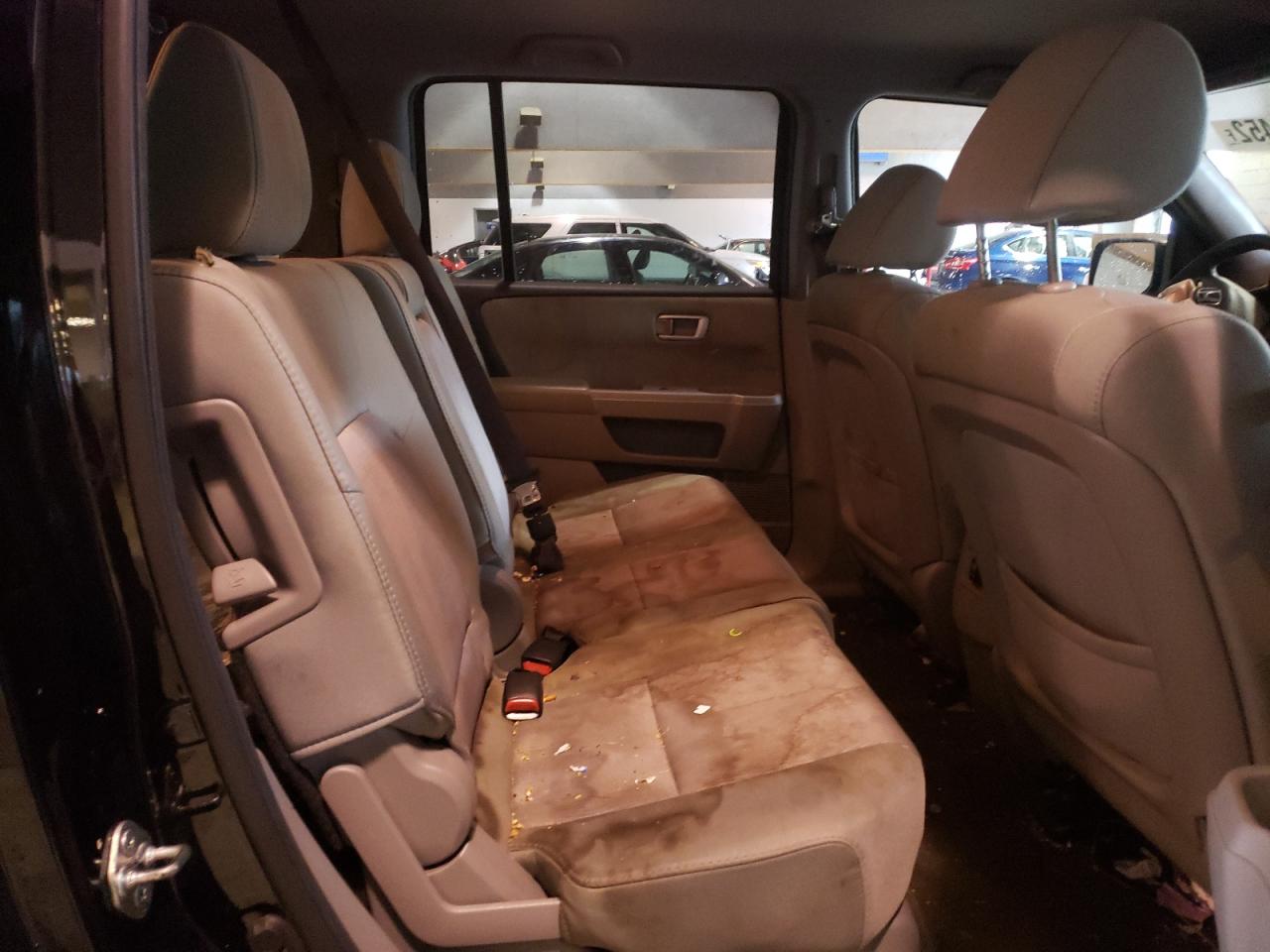 Photo 6 from auction – 2014 HONDA PILOT EX with VIN 5FNYF4H40EB011203