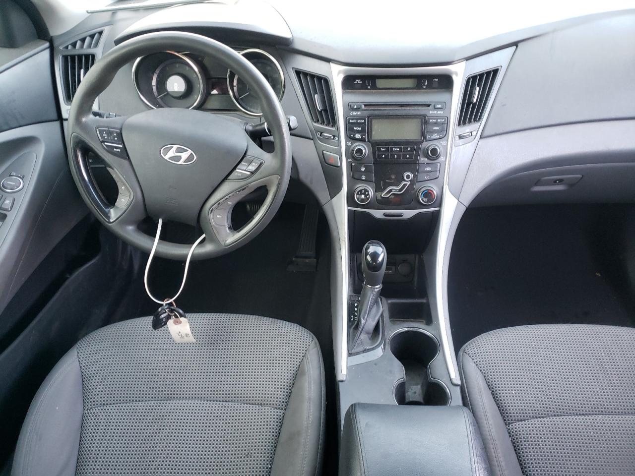 Photo 9 from auction – 2012 HYUNDAI SONATA GLS with VIN 5NPEB4AC8CH334865